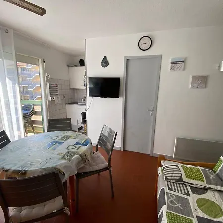 4 Pers Avec Terrasse, Wifi, Piscine, A 2 Pas De La - Parking Prive - Fr-1-81-115
